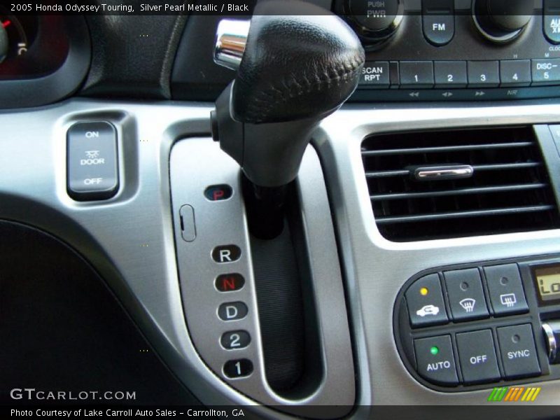 Silver Pearl Metallic / Black 2005 Honda Odyssey Touring