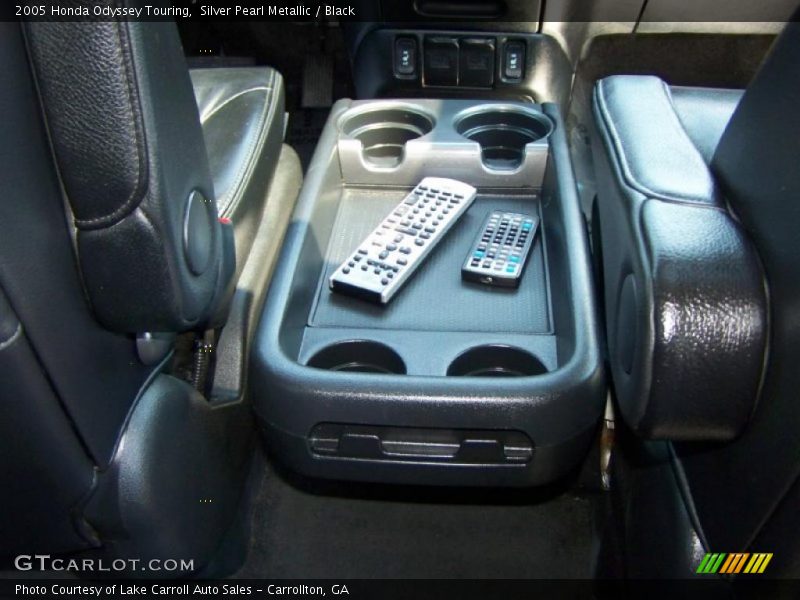 Silver Pearl Metallic / Black 2005 Honda Odyssey Touring
