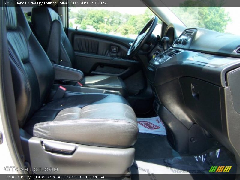Silver Pearl Metallic / Black 2005 Honda Odyssey Touring