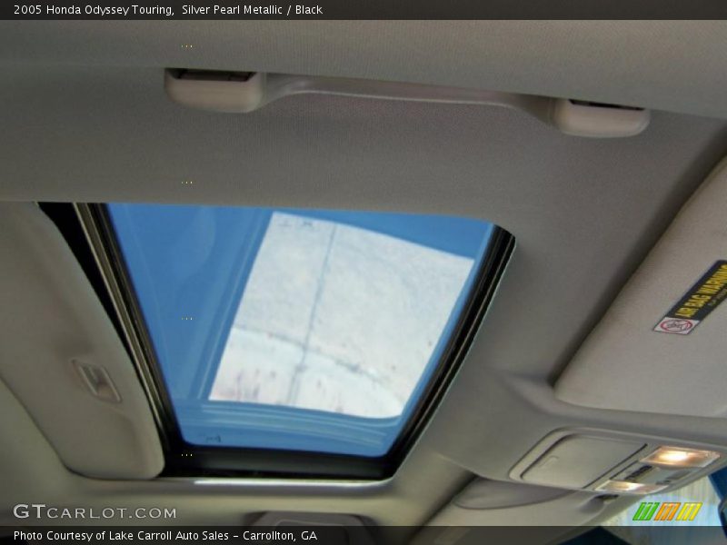 Silver Pearl Metallic / Black 2005 Honda Odyssey Touring