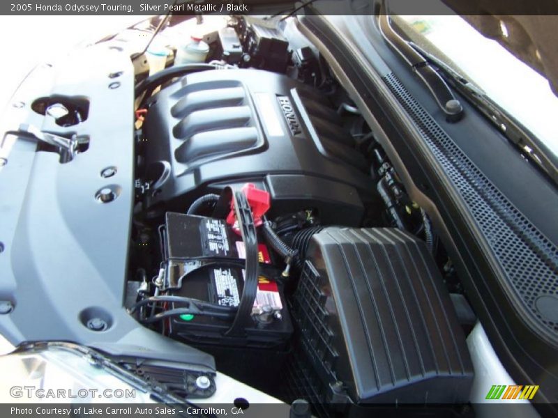 Silver Pearl Metallic / Black 2005 Honda Odyssey Touring