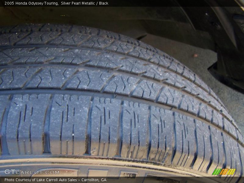 Silver Pearl Metallic / Black 2005 Honda Odyssey Touring