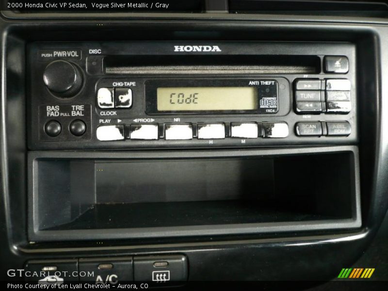 Vogue Silver Metallic / Gray 2000 Honda Civic VP Sedan