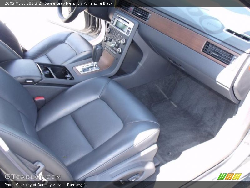 Savile Grey Metallic / Anthracite Black 2009 Volvo S80 3.2
