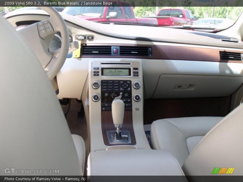 Barents Blue Metallic / Sandstone Beige 2009 Volvo S80 3.2