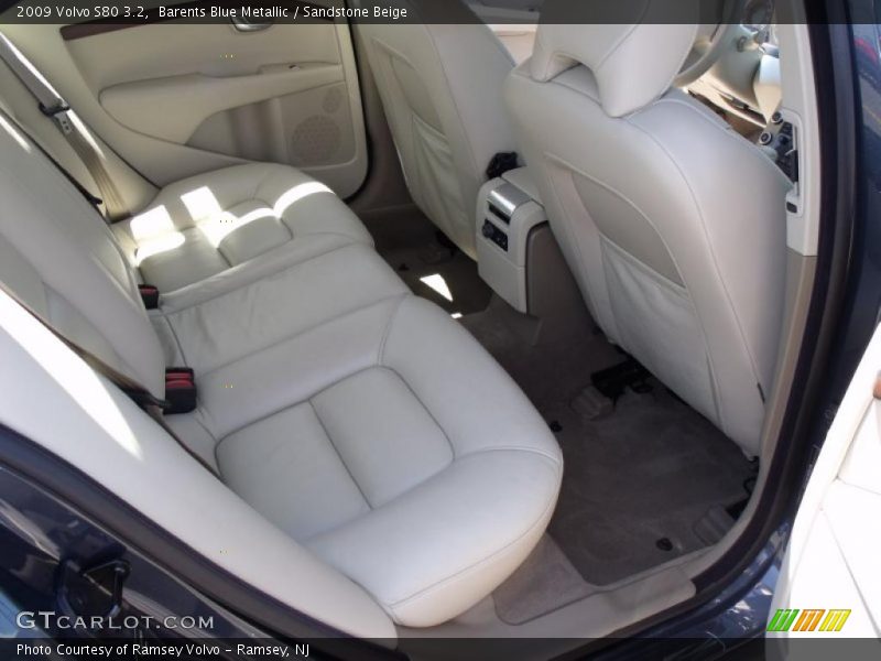 Barents Blue Metallic / Sandstone Beige 2009 Volvo S80 3.2