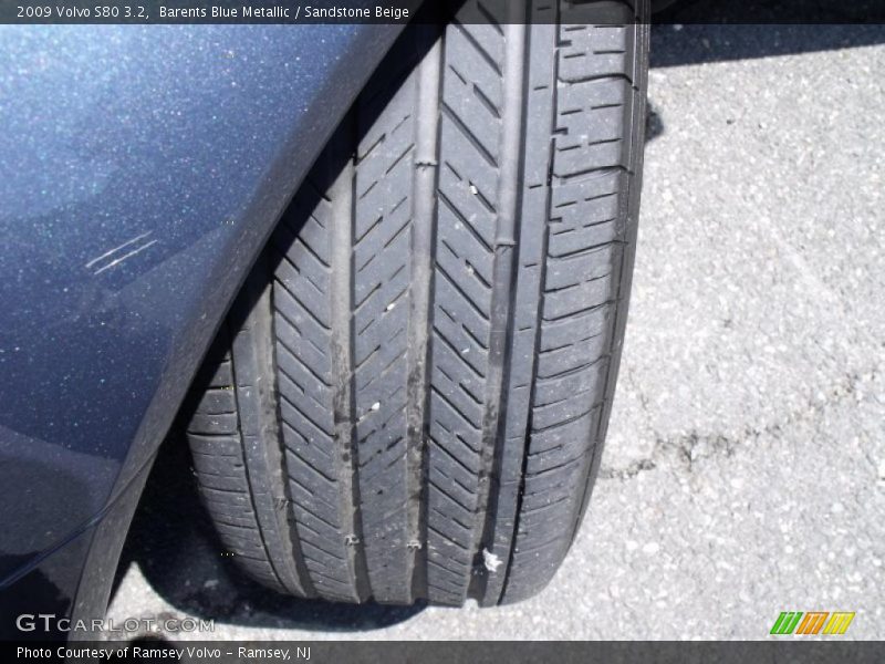 Barents Blue Metallic / Sandstone Beige 2009 Volvo S80 3.2