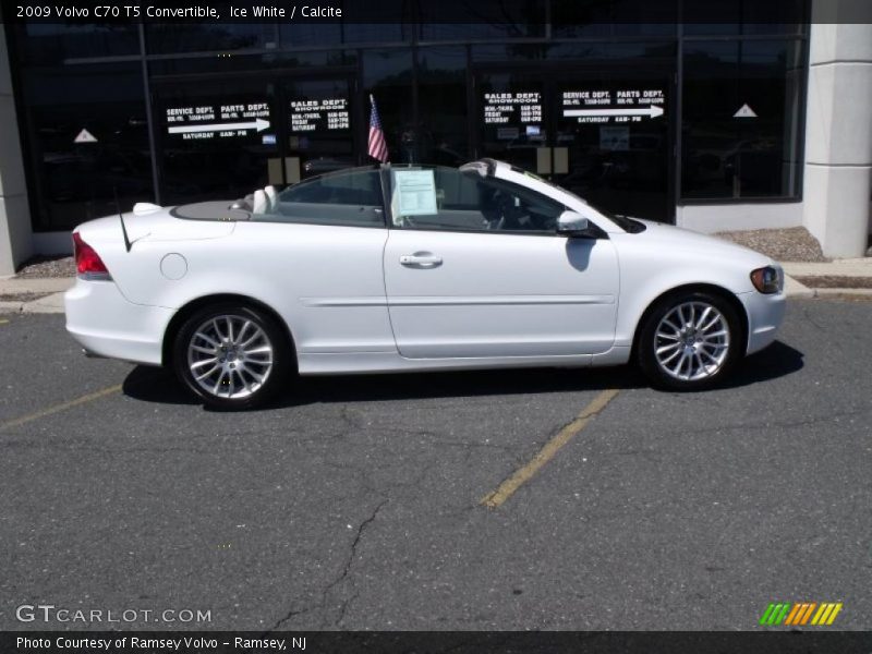 Ice White / Calcite 2009 Volvo C70 T5 Convertible