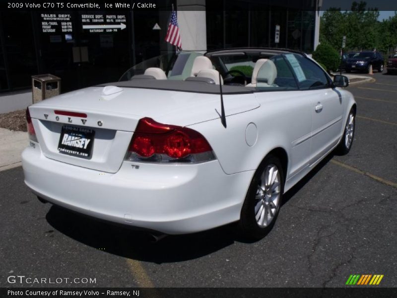 Ice White / Calcite 2009 Volvo C70 T5 Convertible