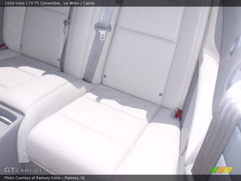 Ice White / Calcite 2009 Volvo C70 T5 Convertible