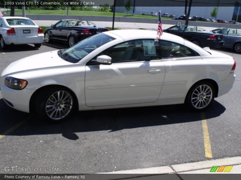 Ice White / Calcite 2009 Volvo C70 T5 Convertible