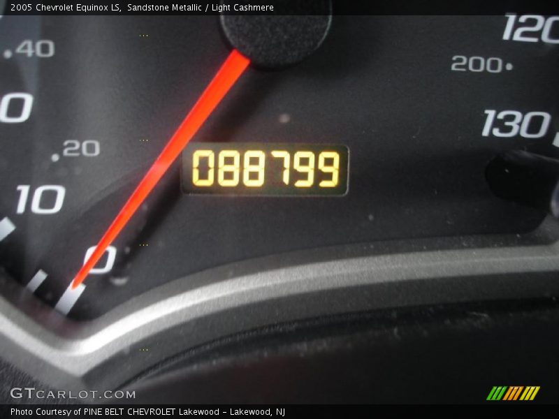 Sandstone Metallic / Light Cashmere 2005 Chevrolet Equinox LS
