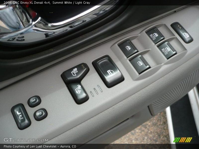 Summit White / Light Gray 2006 GMC Envoy XL Denali 4x4