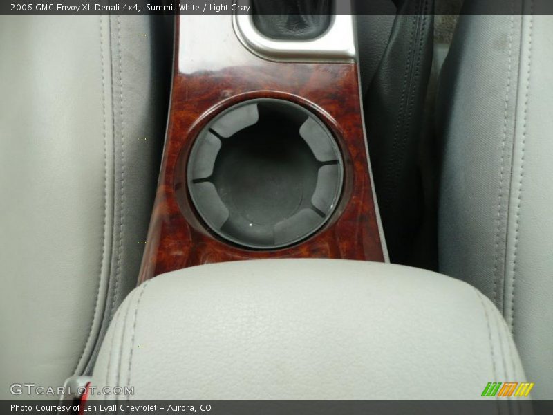 Summit White / Light Gray 2006 GMC Envoy XL Denali 4x4