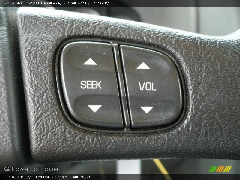 Summit White / Light Gray 2006 GMC Envoy XL Denali 4x4