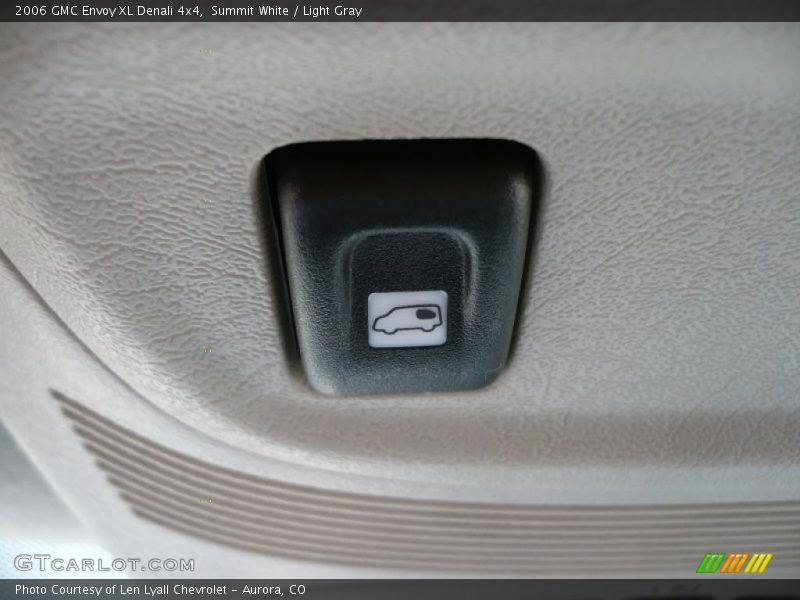Summit White / Light Gray 2006 GMC Envoy XL Denali 4x4