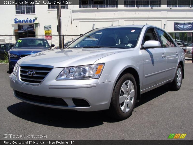 Radiant Silver / Gray 2010 Hyundai Sonata GLS