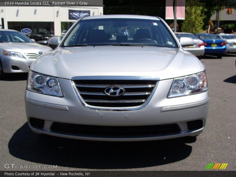 Radiant Silver / Gray 2010 Hyundai Sonata GLS