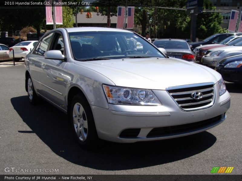 Radiant Silver / Gray 2010 Hyundai Sonata GLS