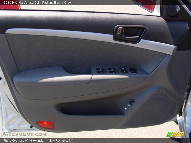 Radiant Silver / Gray 2010 Hyundai Sonata GLS