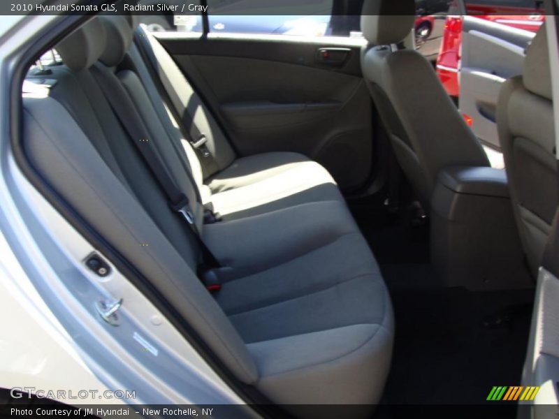 Radiant Silver / Gray 2010 Hyundai Sonata GLS