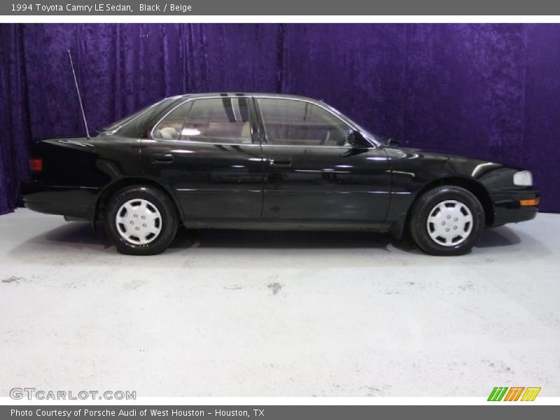 Black / Beige 1994 Toyota Camry LE Sedan