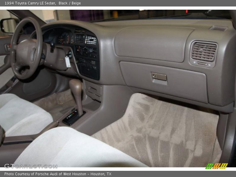 Black / Beige 1994 Toyota Camry LE Sedan