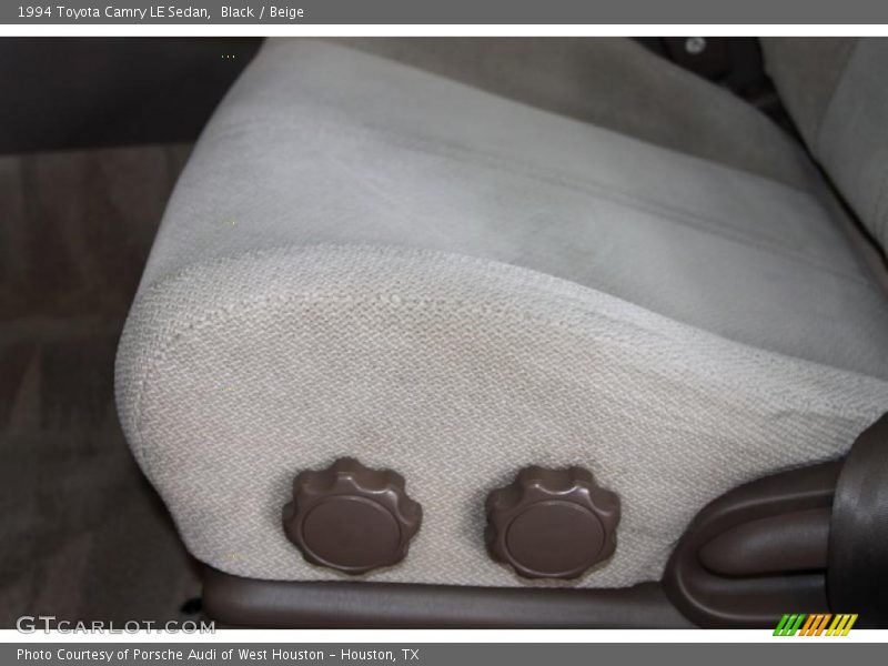 Black / Beige 1994 Toyota Camry LE Sedan
