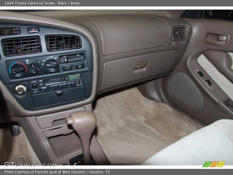 Black / Beige 1994 Toyota Camry LE Sedan