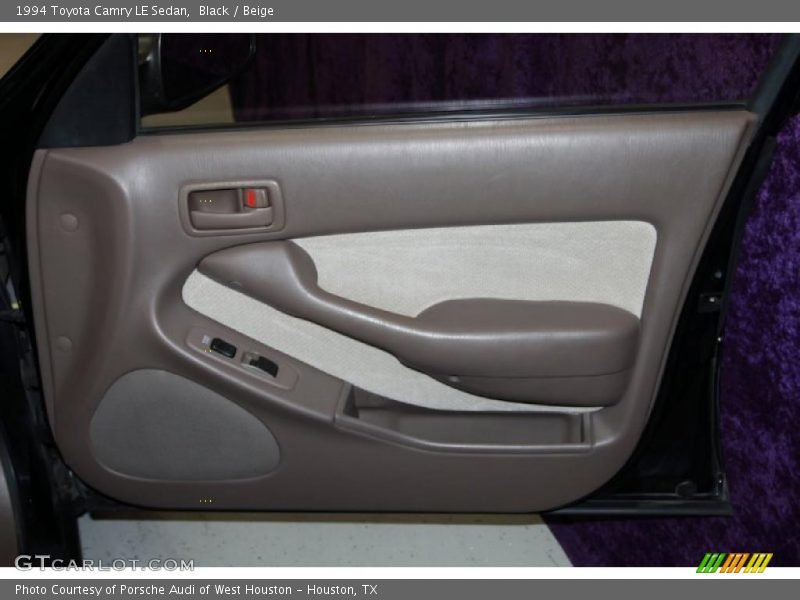 Black / Beige 1994 Toyota Camry LE Sedan