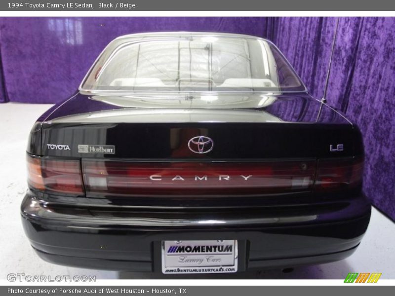 Black / Beige 1994 Toyota Camry LE Sedan