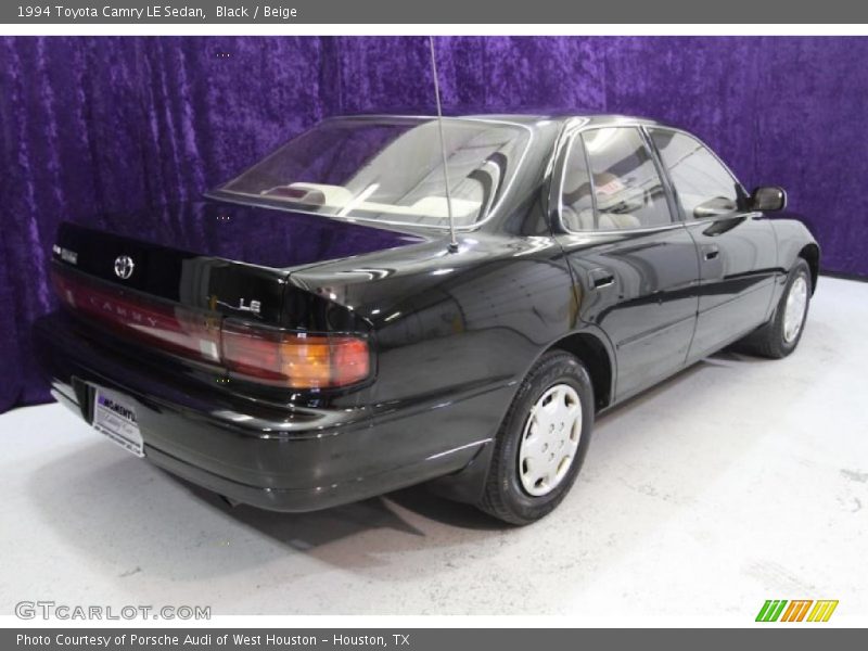 Black / Beige 1994 Toyota Camry LE Sedan
