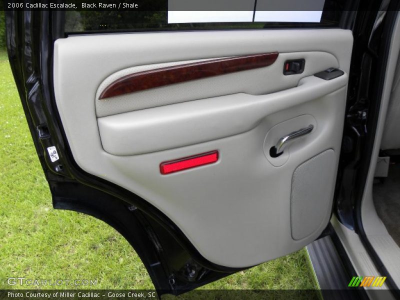 Black Raven / Shale 2006 Cadillac Escalade
