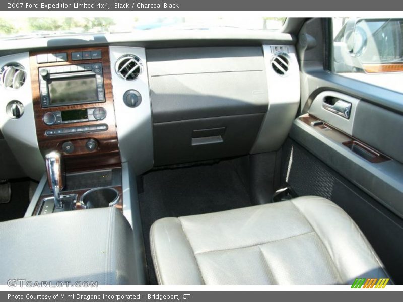 Black / Charcoal Black 2007 Ford Expedition Limited 4x4