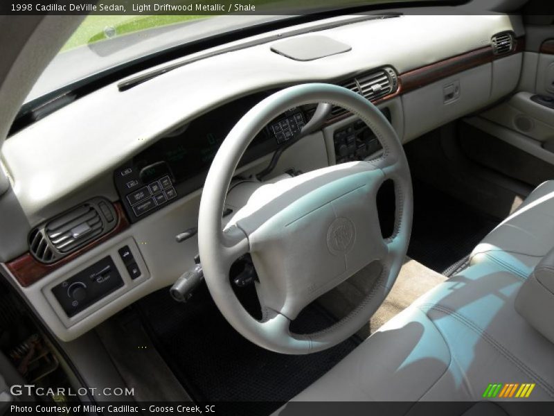 Light Driftwood Metallic / Shale 1998 Cadillac DeVille Sedan