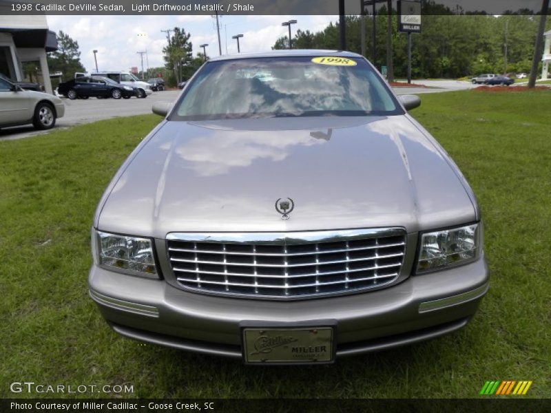 Light Driftwood Metallic / Shale 1998 Cadillac DeVille Sedan