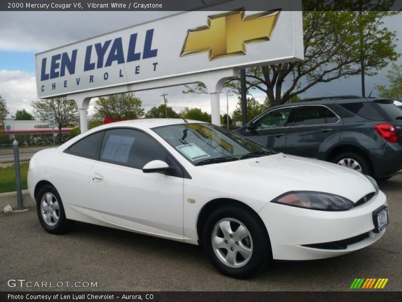 Vibrant White / Graystone 2000 Mercury Cougar V6