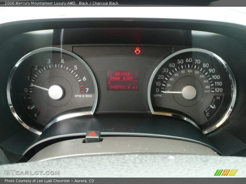 Black / Charcoal Black 2006 Mercury Mountaineer Luxury AWD