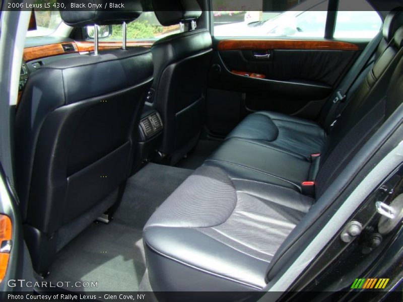 Black Onyx / Black 2006 Lexus LS 430