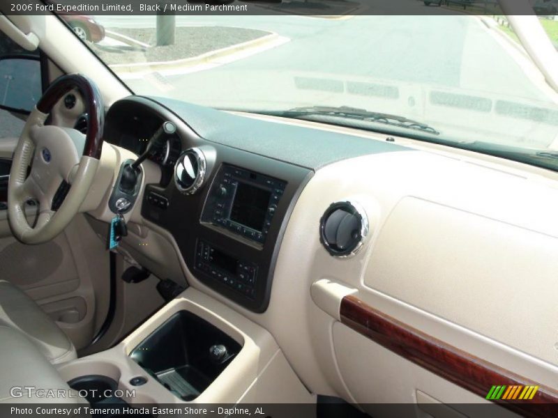 Black / Medium Parchment 2006 Ford Expedition Limited