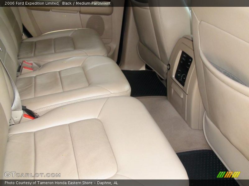 Black / Medium Parchment 2006 Ford Expedition Limited