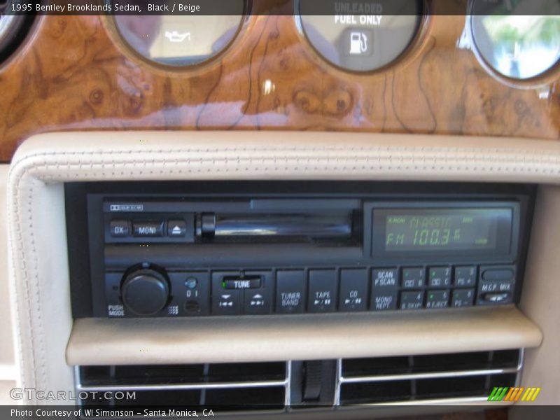 Black / Beige 1995 Bentley Brooklands Sedan