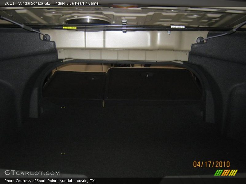 Indigo Blue Pearl / Camel 2011 Hyundai Sonata GLS