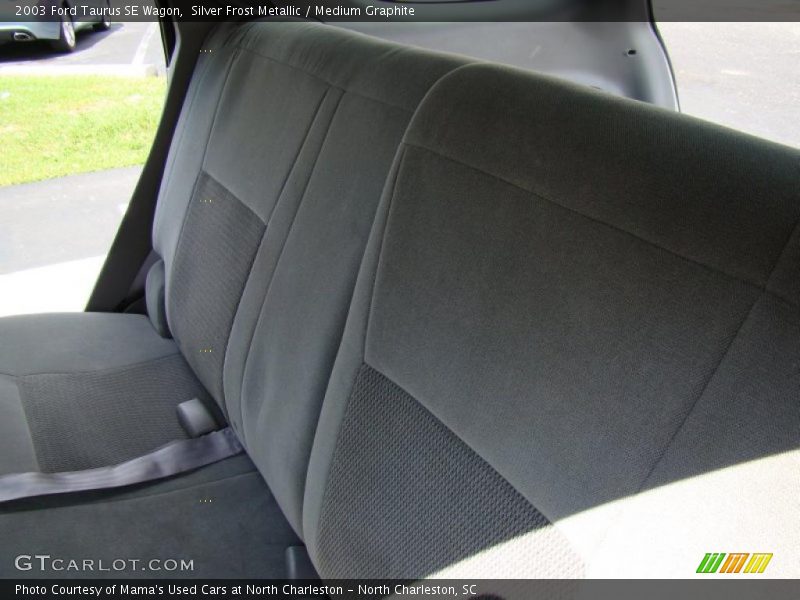 Silver Frost Metallic / Medium Graphite 2003 Ford Taurus SE Wagon