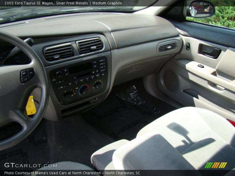 Silver Frost Metallic / Medium Graphite 2003 Ford Taurus SE Wagon