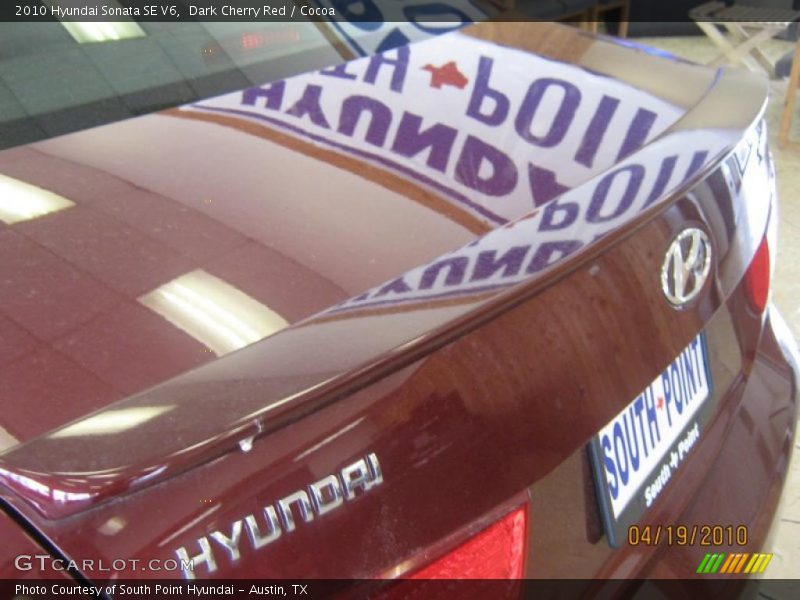 Dark Cherry Red / Cocoa 2010 Hyundai Sonata SE V6