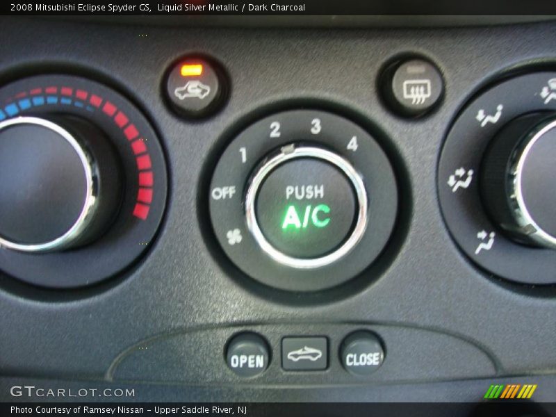 Liquid Silver Metallic / Dark Charcoal 2008 Mitsubishi Eclipse Spyder GS