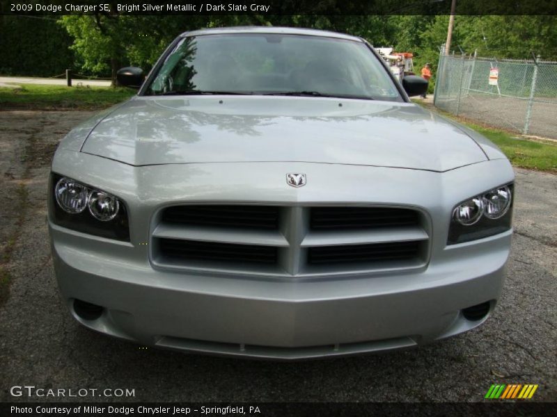Bright Silver Metallic / Dark Slate Gray 2009 Dodge Charger SE