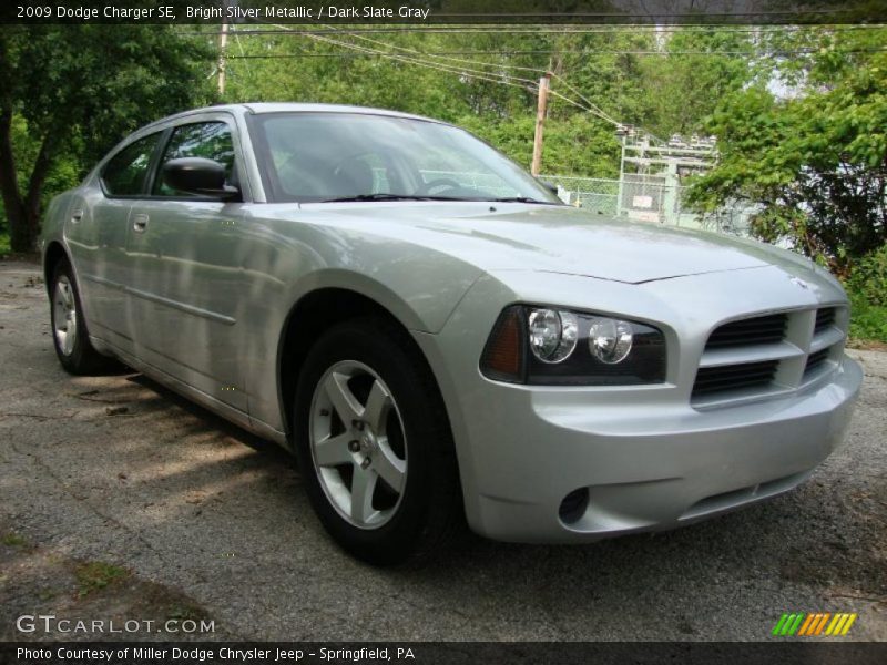 Bright Silver Metallic / Dark Slate Gray 2009 Dodge Charger SE