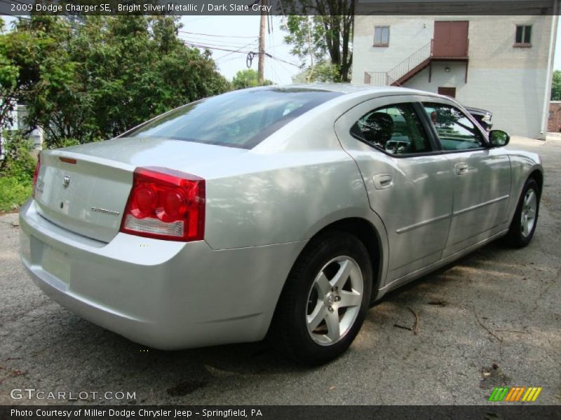 Bright Silver Metallic / Dark Slate Gray 2009 Dodge Charger SE